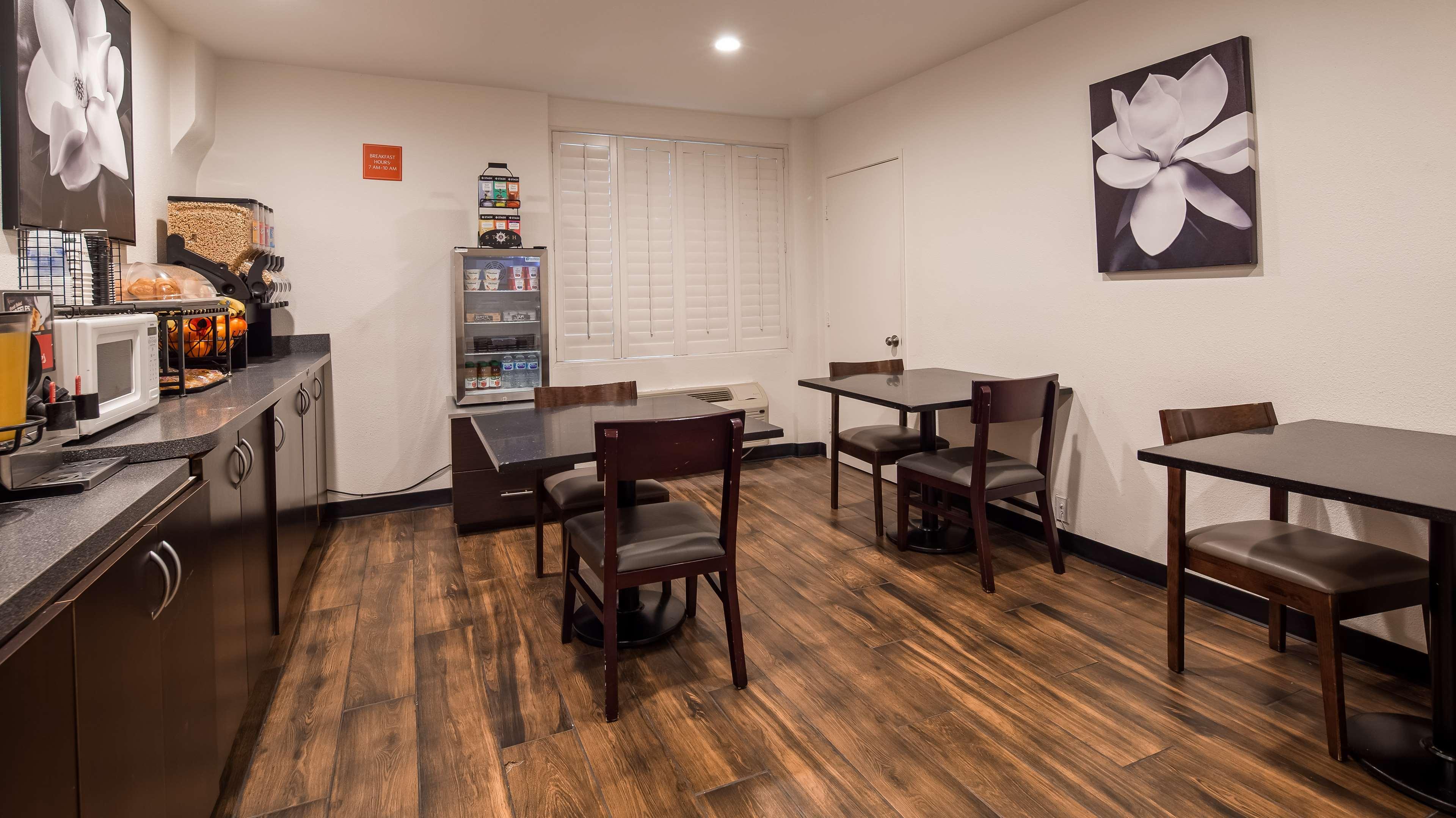 Surestay By Western Beverly Hills West La Hotel 3*